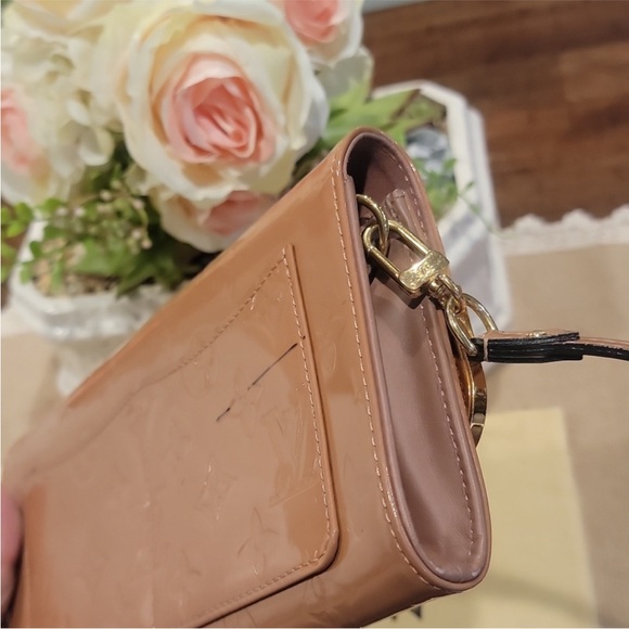 Authentic Louis Vuitton shoulder bag - Picture 4 of 13